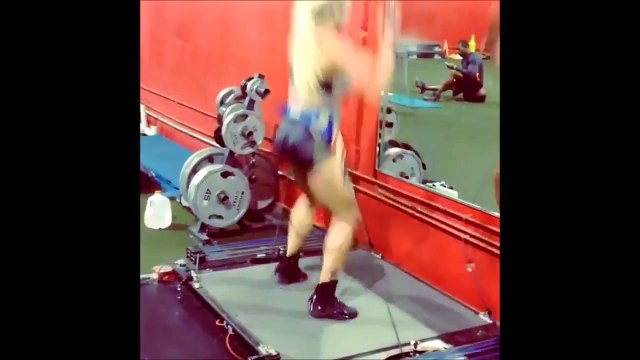 LARISSA REIS - Figure Competitor and Fitness Model: Total Body Workout Routine @ Brazil