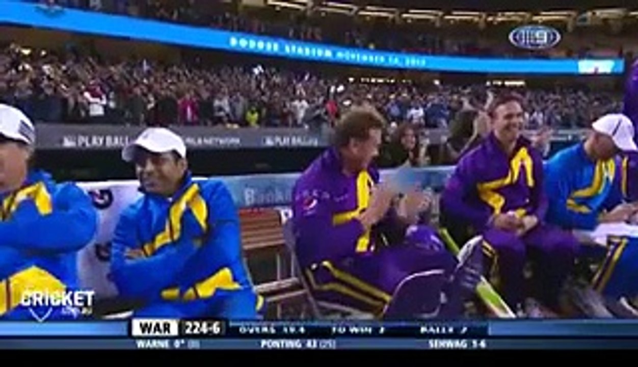 Shane Warne ends with a six in LA Australian Cricket Team
