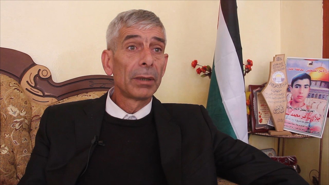 الفتى الفلسطيني جلال الشراونة.. قدم بالأسر وأخرى بالقبر