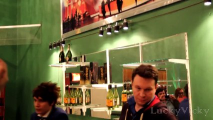 А.Бон. Автограф-сессия (С.-Петербург, 30.04.2015) (Lucky Cola)