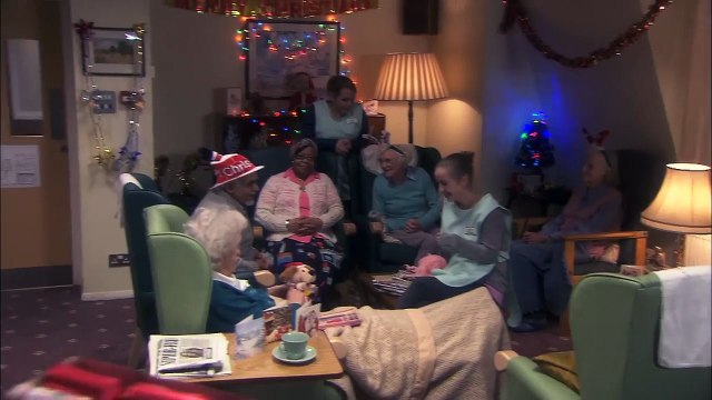 Derek - Ricky Gervais - Kev's Christmas Crackers