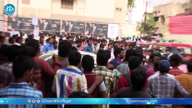 James Bond Spectre Movie Public Review - James Bond || Christoph Waltz || Sam Mendes