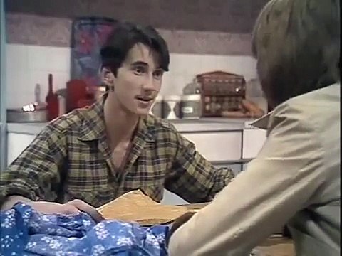 4 Idle Hands 1976 S01E04 A Clean Sweep