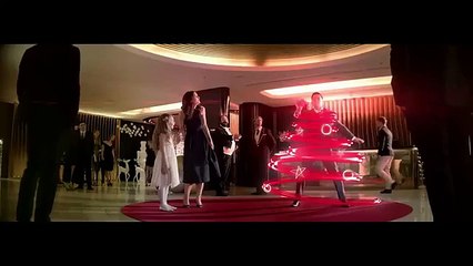 Alexis Sánchez baila sem bola na nova publicidade da Huawei...