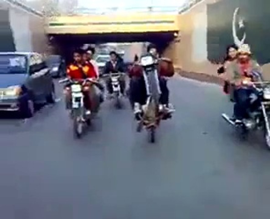Husband And Wife Bike Wheeling 2014 - hdentertainment
