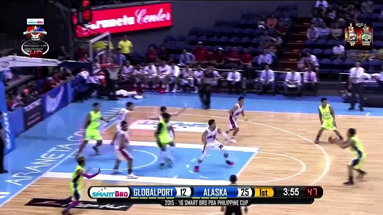 Romeo gets the steal and drives in for the layup