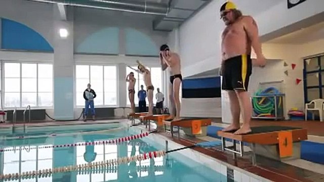 Hilarious Swim Race with Vodka Drunk Swimmers