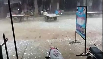 Snow falling in pakistan
