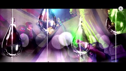 Aaj Raat Ka Scene - Jazbaa _ Badshah _ Shraddha Pandit _ Diksha Kaushal