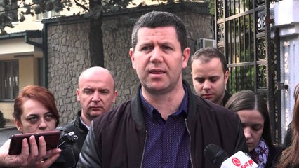Gazetarët kërcënojnë me protestë nëse nuk përfshihen në bisedime