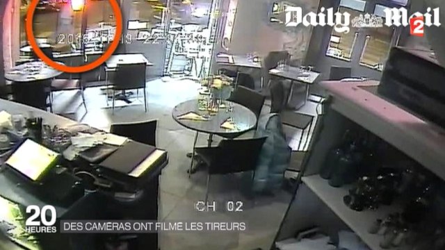 Attentats à Paris : Les images de l'attaque de la Casa Nostra - ZAPPING ACTU DU 20/11/2015