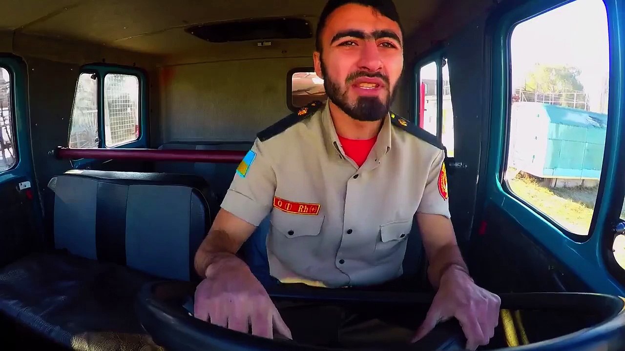 УСы - Пожарный ЗИЛ - цвет КИЗИЛ Пародия Тимати (Лада седан - Баклажан)