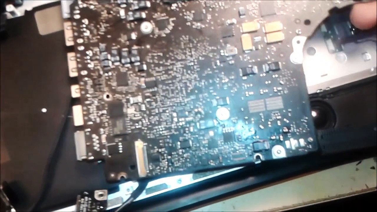 MACBOOK PRO NO ON