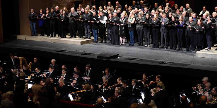 La Marseillaise à l'opéra de New-York - ZAPPING ACTU HEBDO DU 21/11/2015