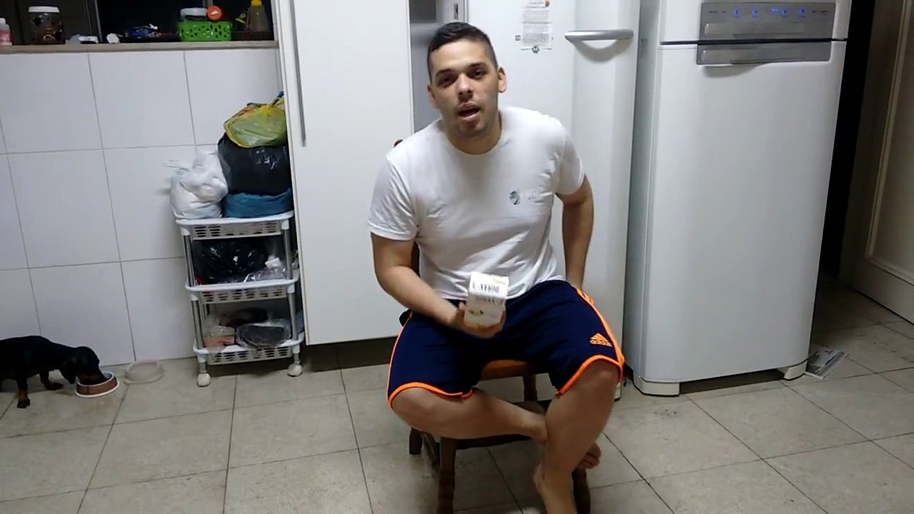 Une Technique très Subtile pour faire Avaler un Médicament à votre Chien