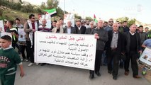 Palestinians protest in Jerusalem, call for return of bodies