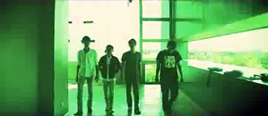 EN313  P.R. CELEBS BEHAVING BADLY