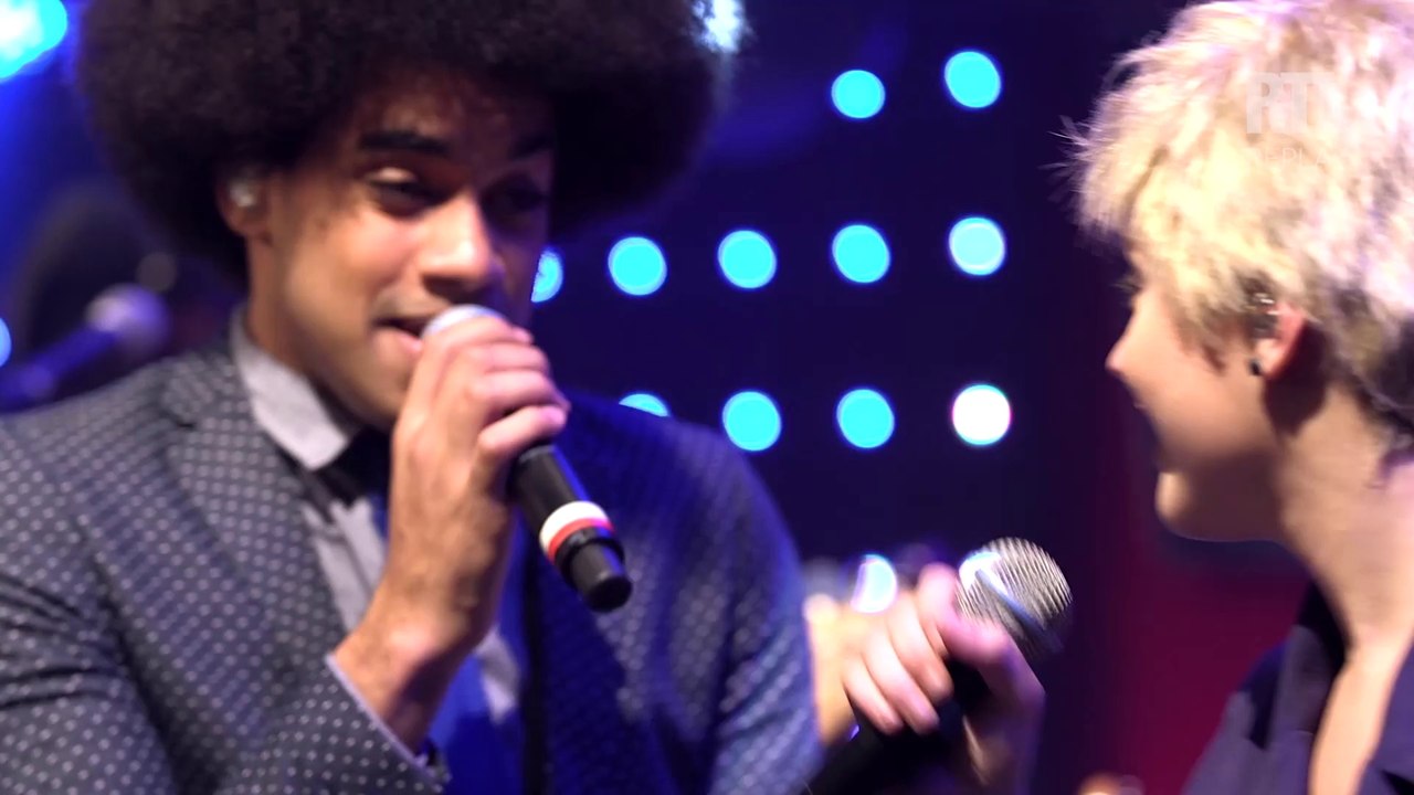 La troupe de la comédie musicale "Résiste" - Résiste