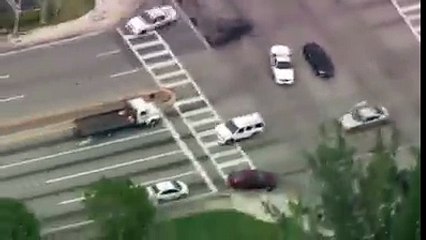 French police chase and capture terrorists - Paris Attack