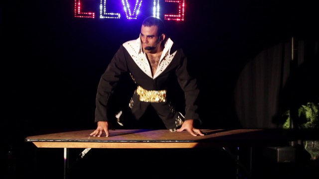 Danny Frasier sings 'Suspicious Minds' Sheffield Remembers 2014