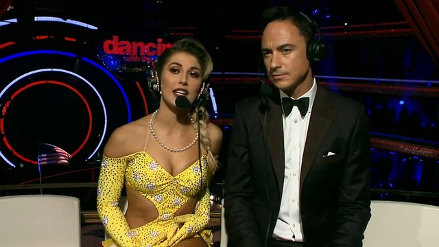 Week 10 Emma Slater comments on Alek Skarlatos & Lindsay Arnold's Waltz