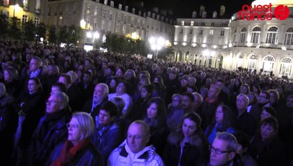 Rennes : recueillement républicain après les attentats