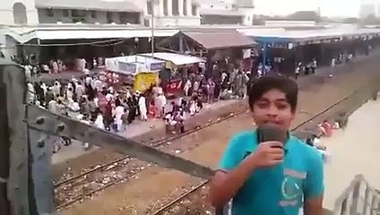 Urdu and punjabi funny video  bacho ka shughal check karay