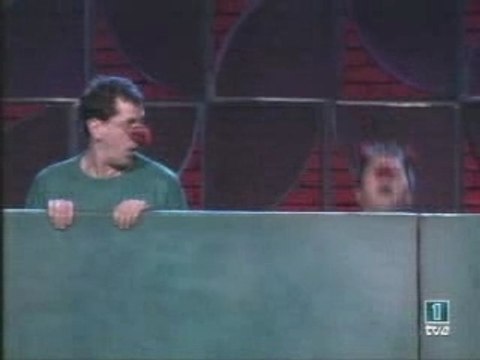 El Club De La Comedia - Yllana - Pajaros