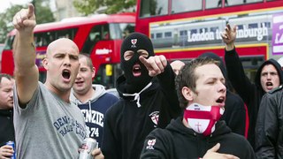 Right-wing extremists in Paris !