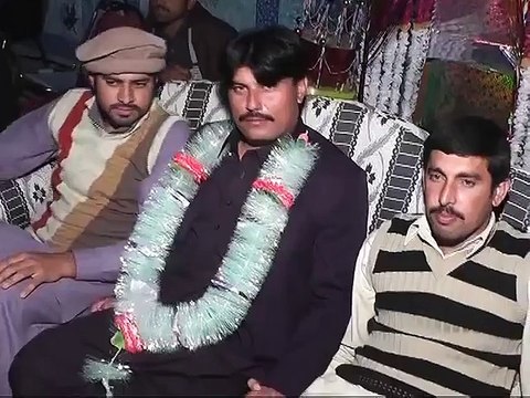 Beautiful Desi Girl Dance-Mujra In A Wedding Party - Leaked Video HD 2015