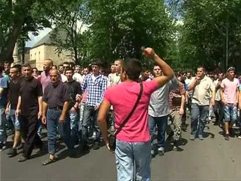 Shqiptarët proteste ne Shkup - Vizion Plus - News - Lajme