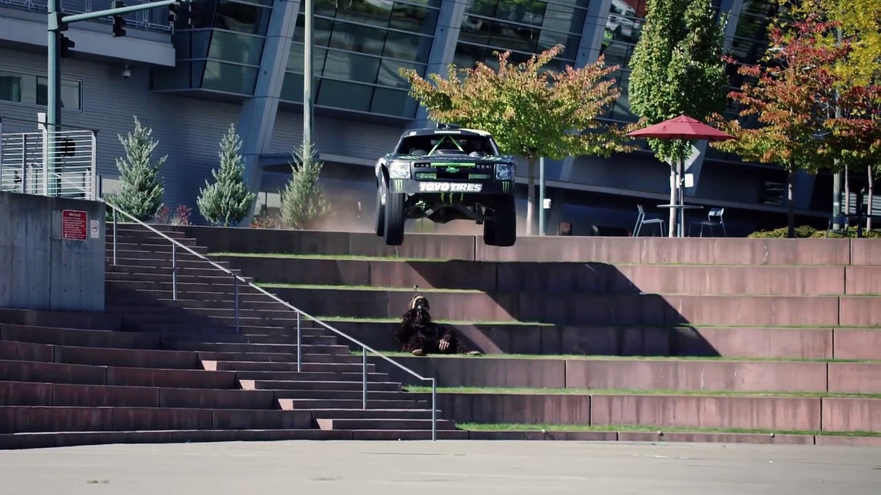 Cascades et saut de fou en 4x4 et en Buggy