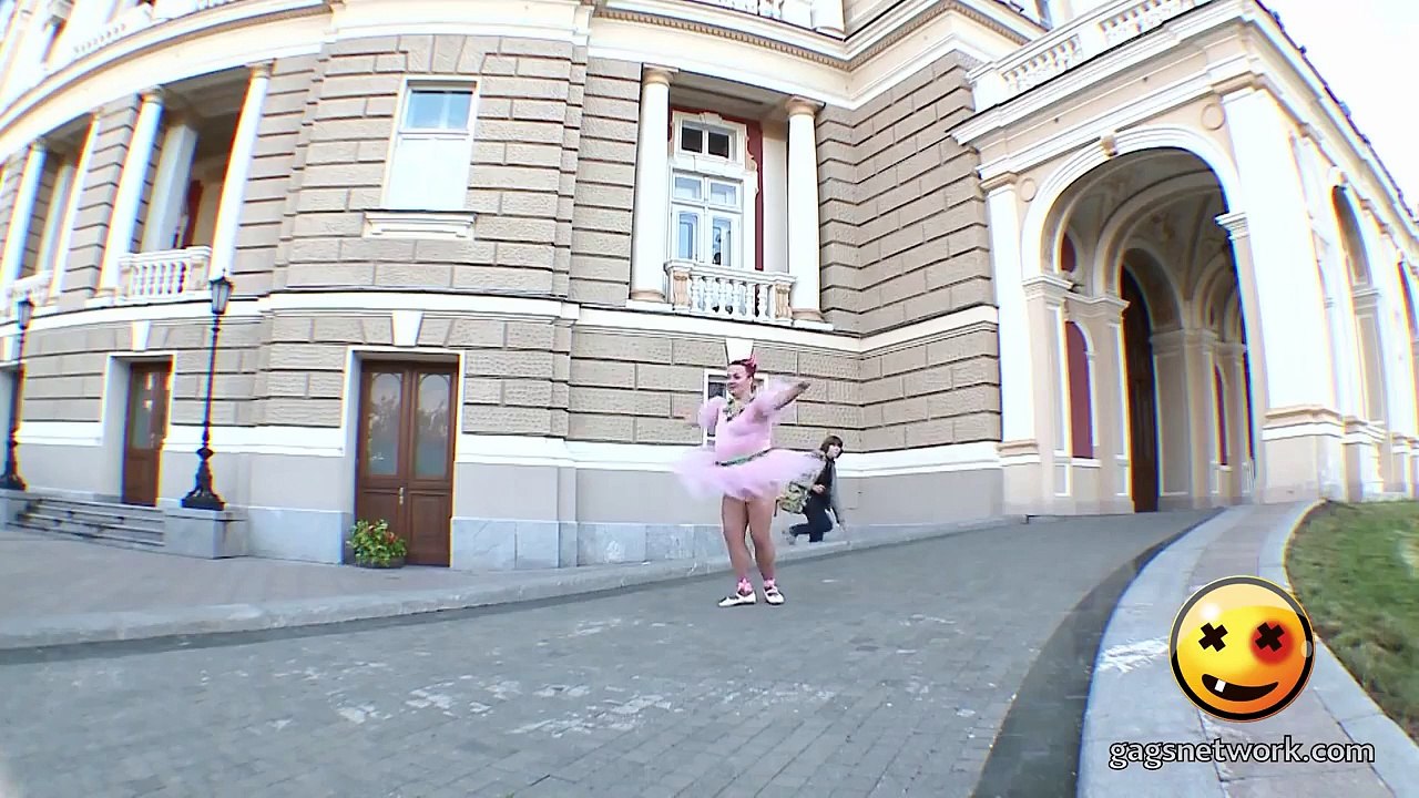 Opera Prank. Night In Front of The Opera!