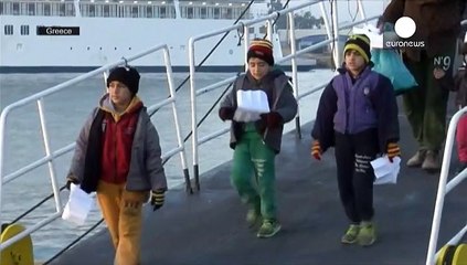 Tải video: Più controlli tra Grecia e i Balcani, migranti bloccati e decine di arresti