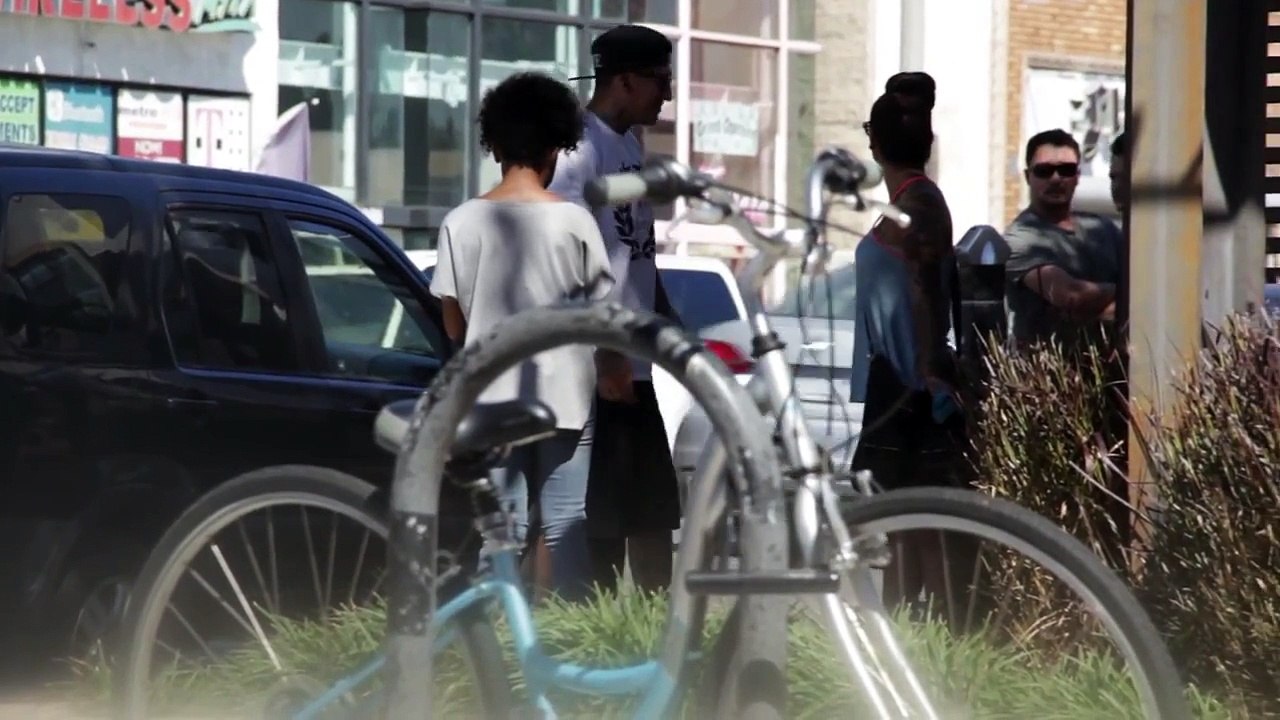 Will Strangers Help You?