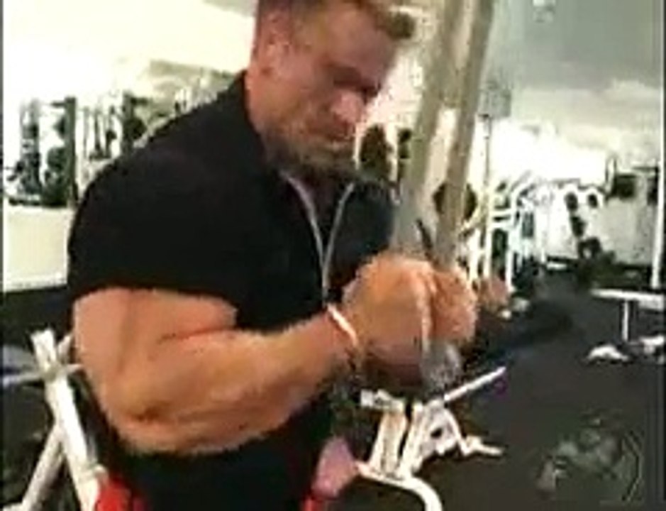 Lee Priest Arms Workout - Amazing Biceps