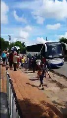 Arrivée du Viazul à Viñales (ce que les locaux nomment le show)2