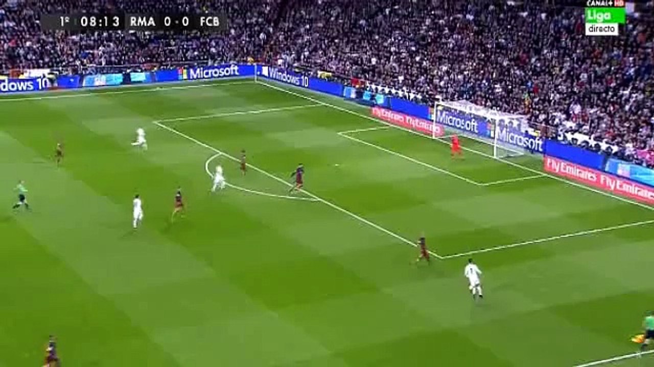 Cristiano Ronaldo Fantastic Skill and Chance - Real Madrid v. Barcelona 21.11.2015 HD