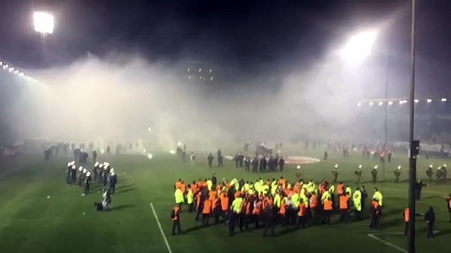 Ντου οπαδών στην Λεωφόρο μετά την αναβολή του Παναθηναϊκός - Ολυμπιακός (2)