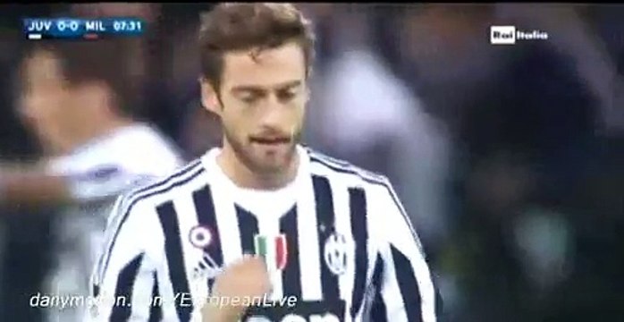 Claudio Marchisio Fantastic Shot - Juventus vs AC Milan - 21.11.2015