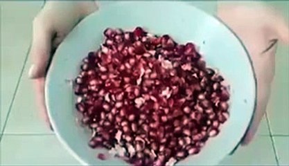 "Pomegranate" tips for cutting. Anaar ko kis tareqay say kata jaey