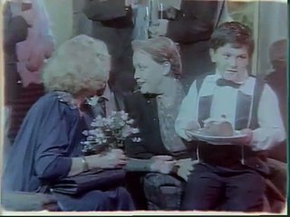 Talaz 1 bölüm TRT dizisi Nilüfer Açıkalın, Yılmaz Zafer, Tomris Oğuzalp 1992 480p