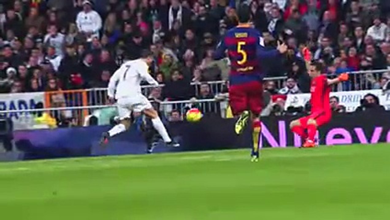 Todos los paradones de Claudio Bravo ante el Real Madrid