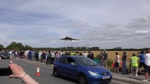 Braking Parachute Avro Vulcan XH558 RIAT 2015 Super low Landing