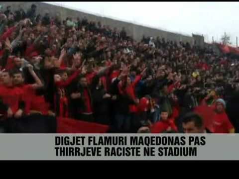 Kosovaret djegin flamurin e Maqedonisë - Vizion Plus - News - Lajme