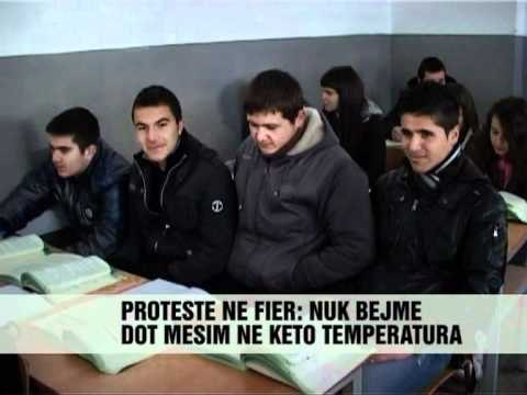Mbyllen 130 shkollat e Korçës - Vizion Plus - News - Lajme