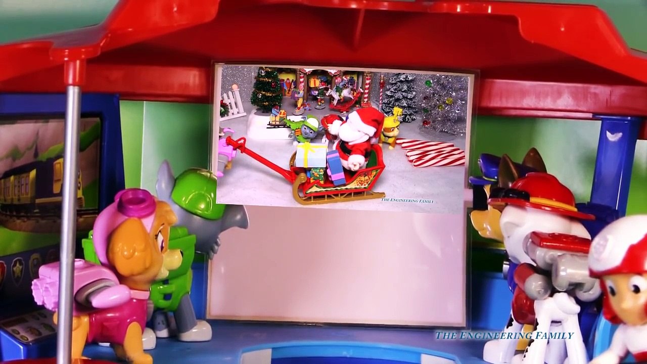 PAW PATROL Nickelodeon Paw Patrol Visit Santa Claus Play Doh Ice Factory a Paw Patrol Vide