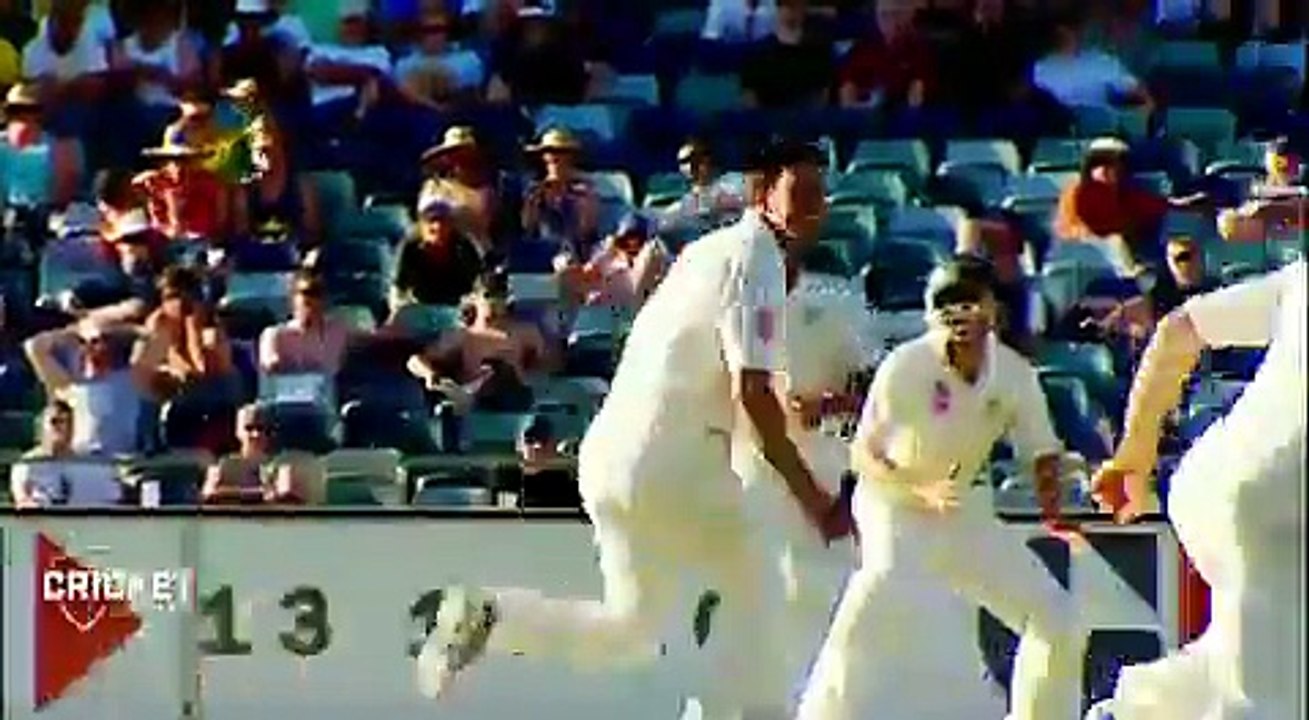 Cricket world reacts to Johnson retirement