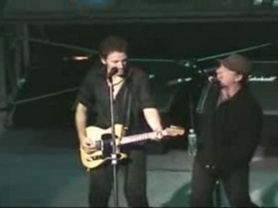 U2 - Bono and Bruce Springsteen - Becaus