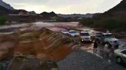 Flood Quickly Gets Out of Control